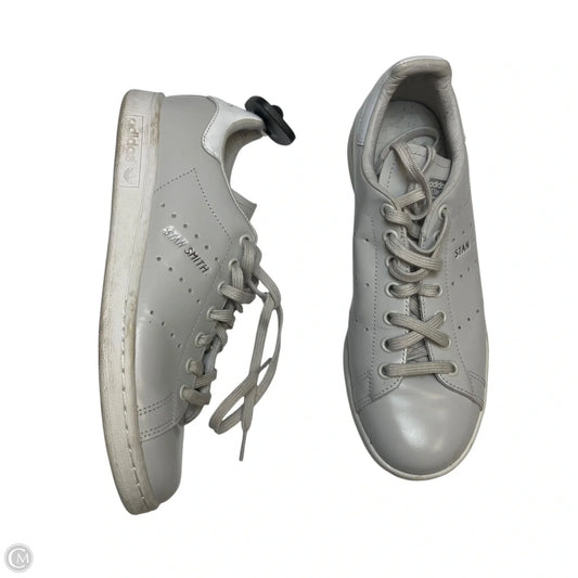 Shoes Sneakers By Adidas In Grey, Size: 7