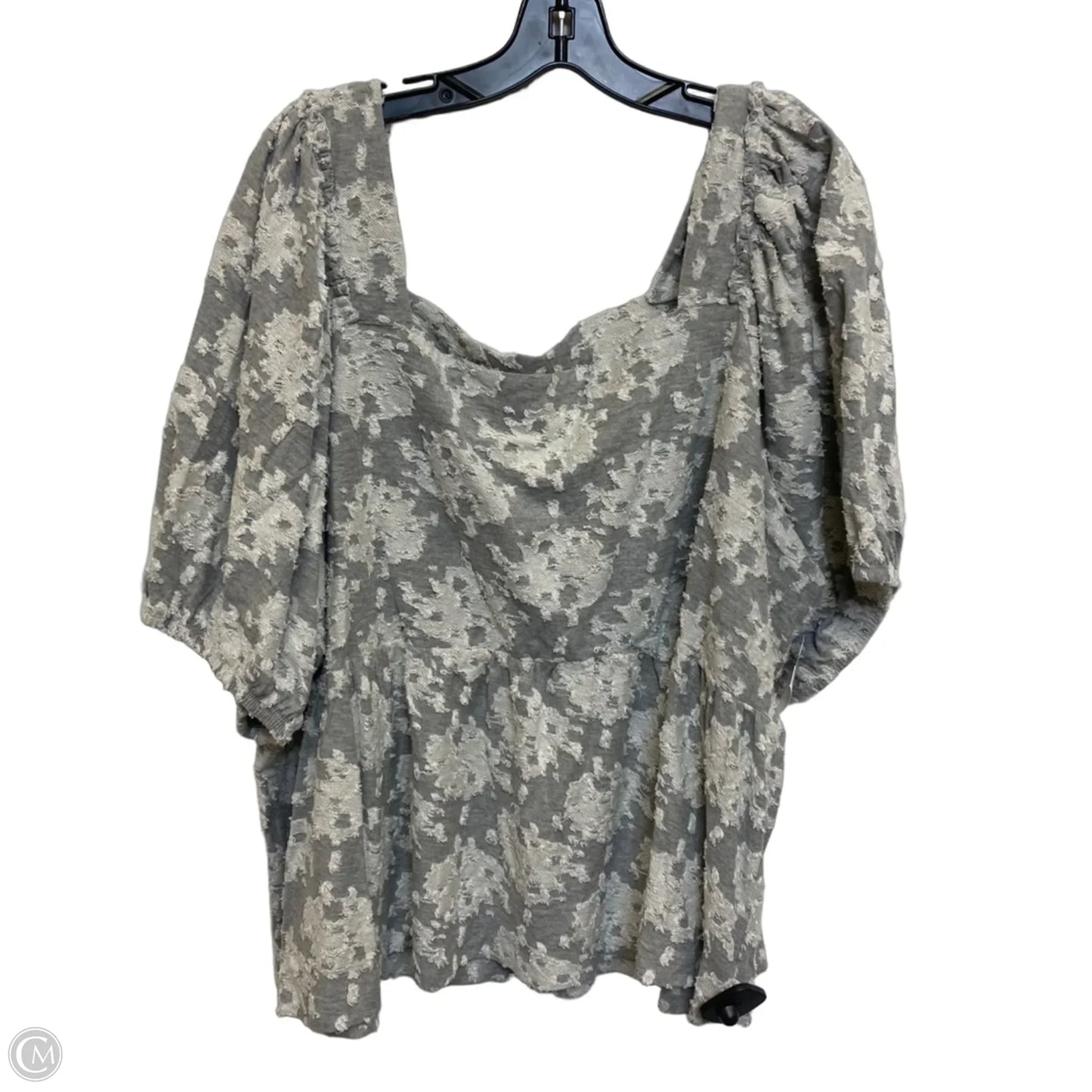 Top Short Sleeve By Cato In Grey, Size: 4x