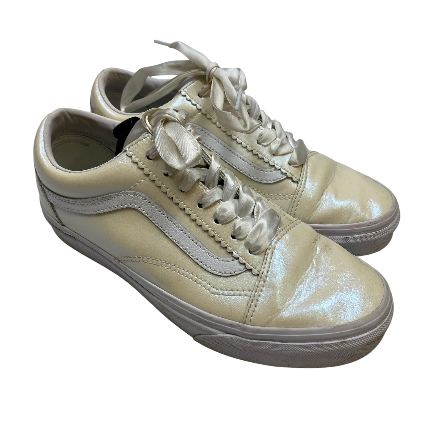 Shoes Sneakers By Vans In Cream, Size: 7.5