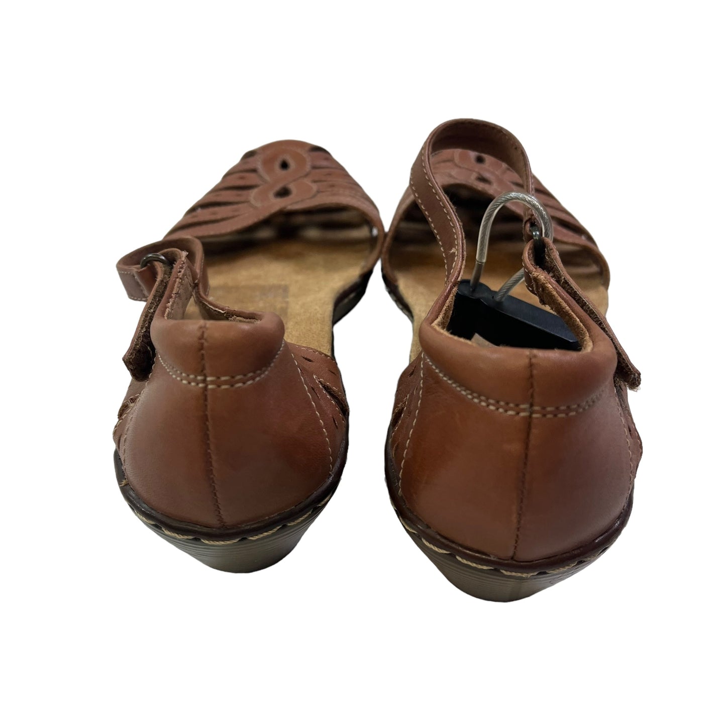 Brown Shoes Flats Clarks, Size 8.5