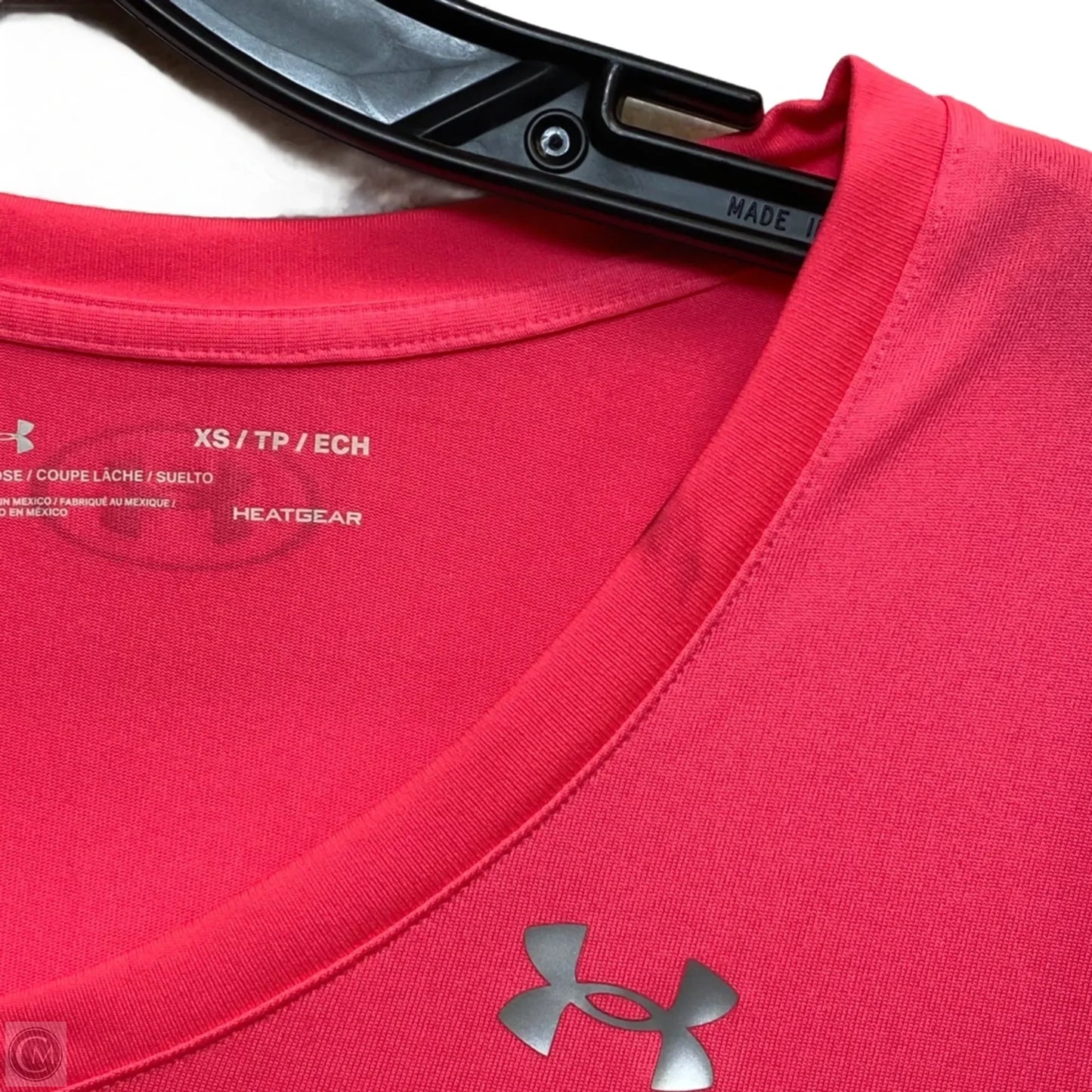 Athletic Top Short Sleeve By Under Armour In Pink, Size: Xs