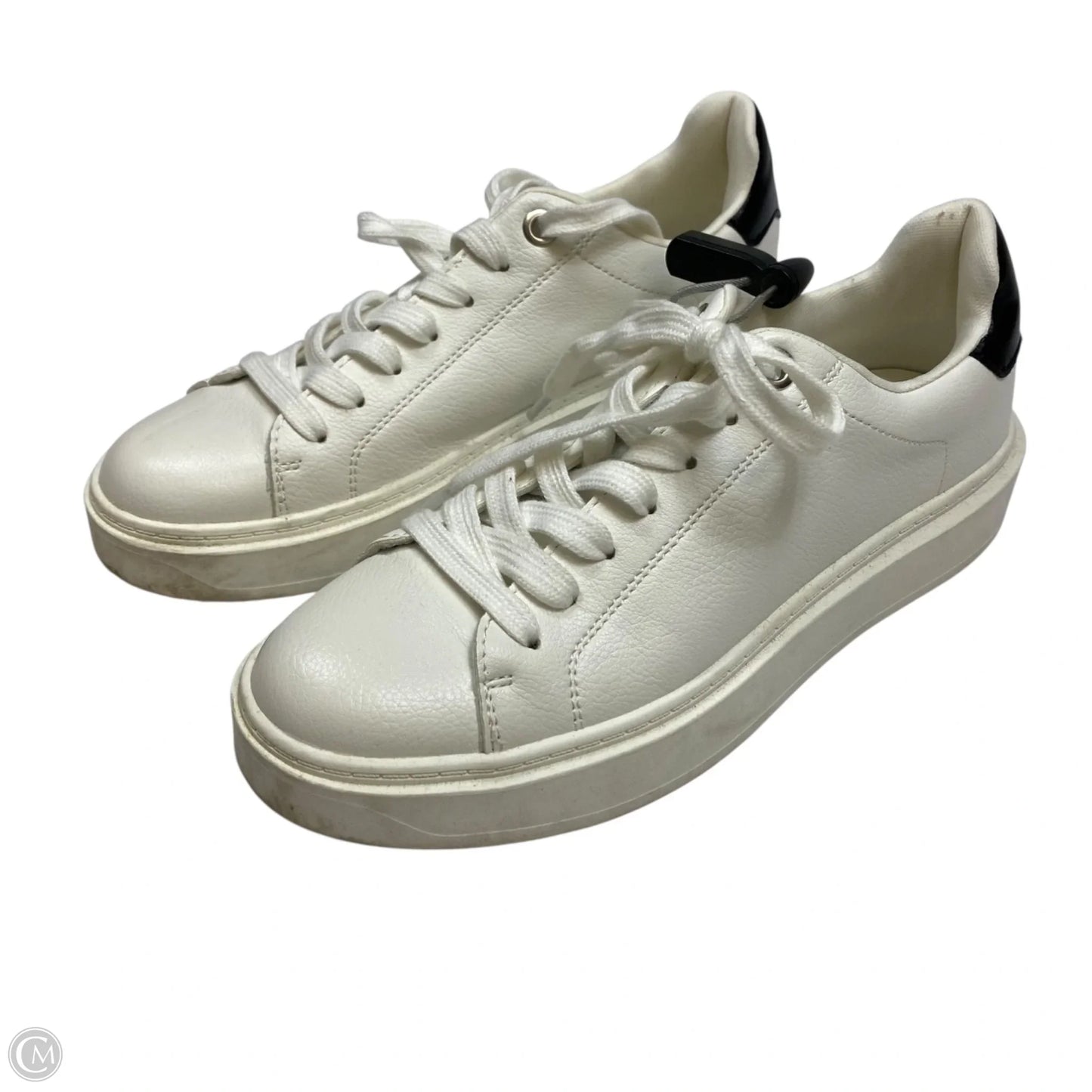 Shoes Sneakers By Steve Madden In Cream, Size: 8.5
