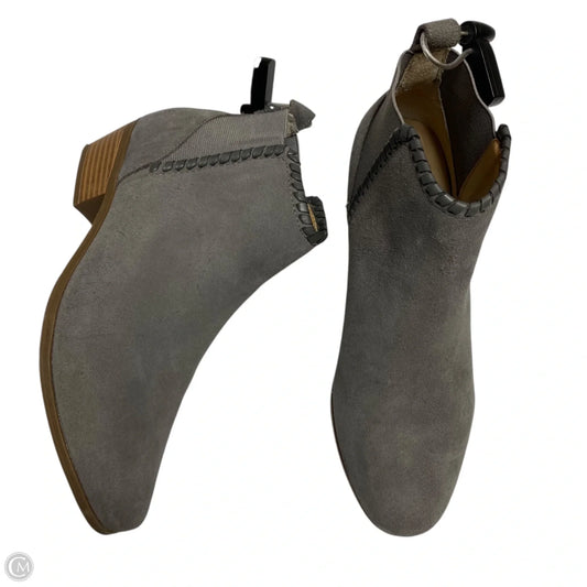 Boots Designer By Jack Rogers In Grey, Size: 8