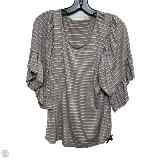 Top Short Sleeve By Bobeau In Grey & Pink, Size: M
