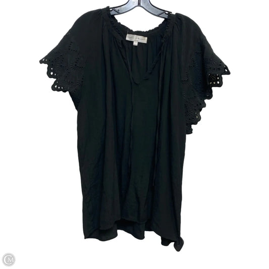 Top Short Sleeve By Chelsea And Theodore In Black, Size: 2x