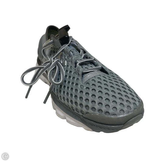 Shoes Athletic By Under Armour In Grey, Size: 9