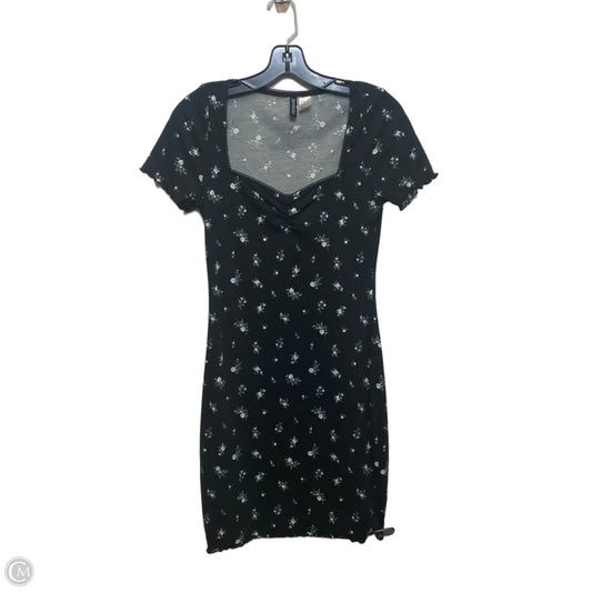 Dress Casual Short By Divided In Black, Size: M