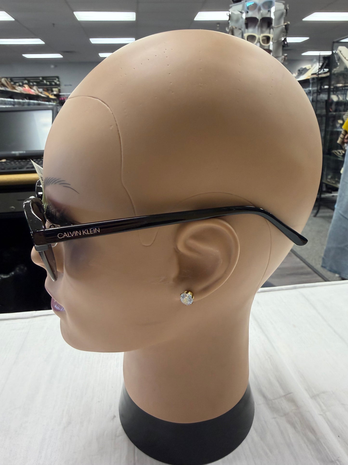 Sunglasses By Calvin Klein In Black