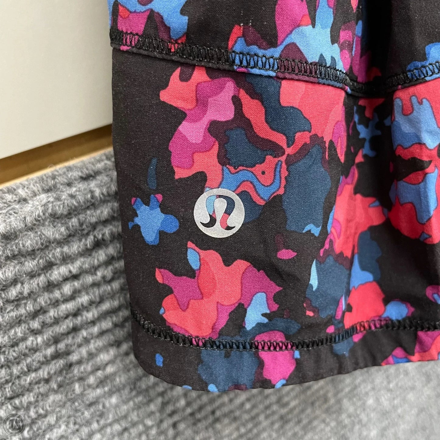 Athletic Skort By Lululemon In Black & Pink, Size: 10