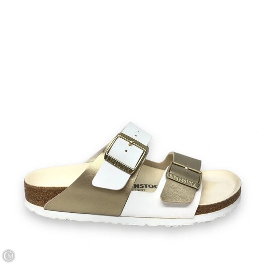 Sandals Flats By Birkenstock In Gold & White, Size: 6
