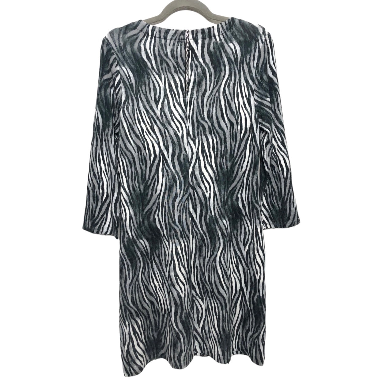 Dress Casual Short By Tommy Bahama In Animal Print, Size: S