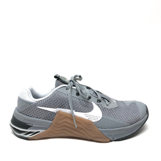 Shoes Athletic By Nike In Grey, Size: 8