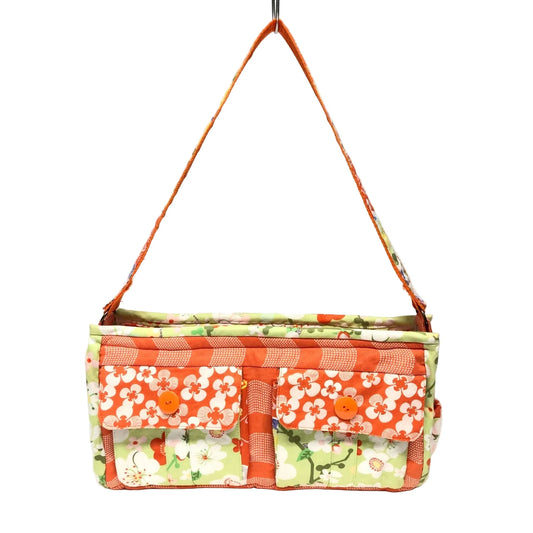 Handbag By Clothes Mentor, Size: Medium
