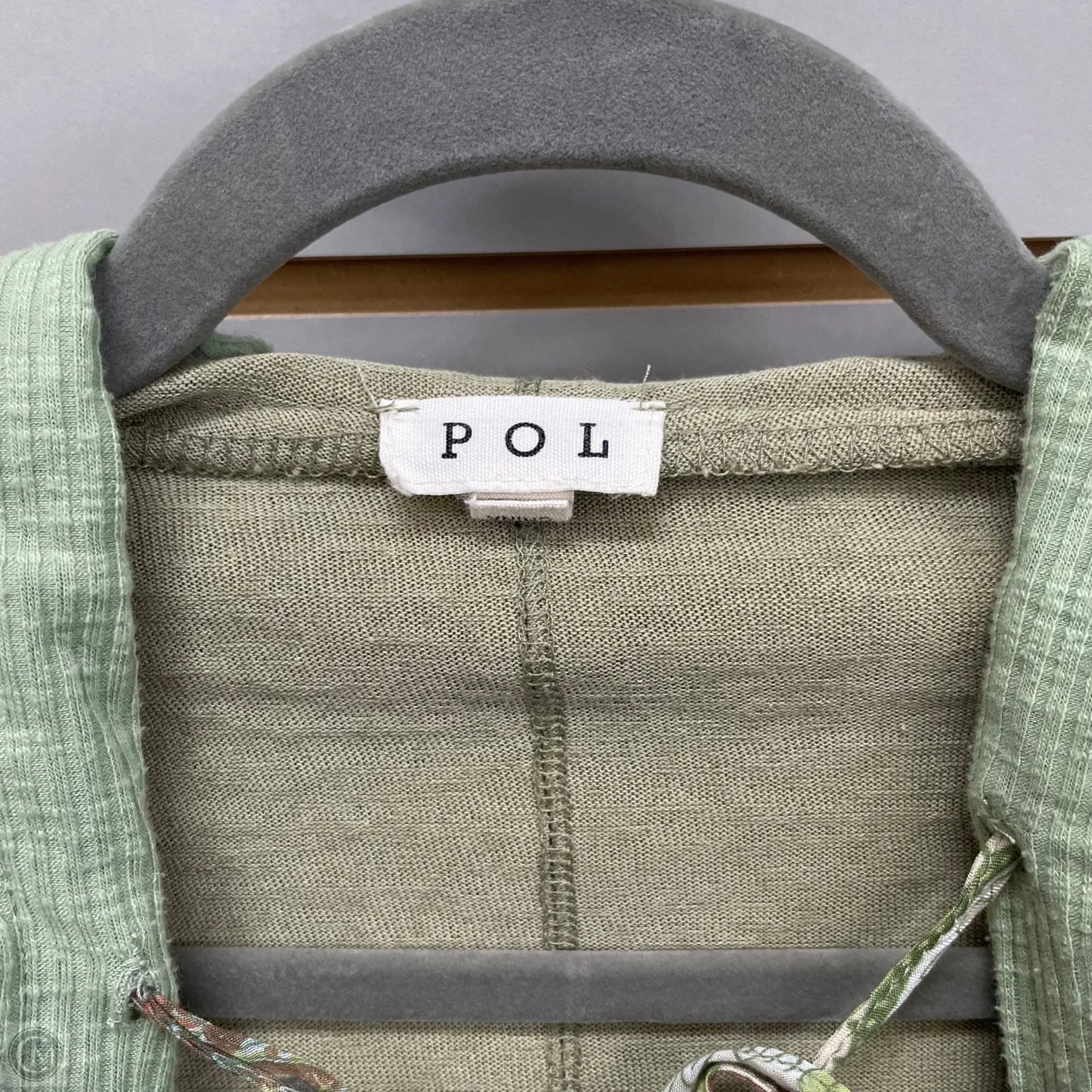 Top Long Sleeve By Pol In Green, Size: L