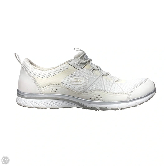 Shoes Athletic By Skechers In White, Size: 9