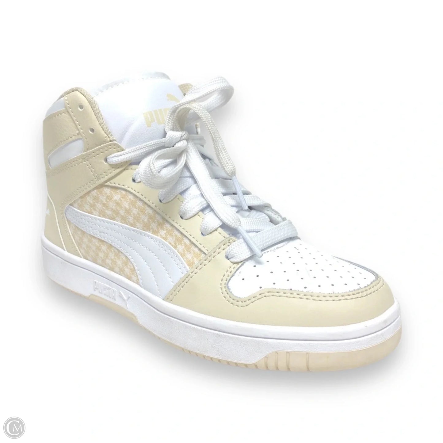 Shoes Sneakers By Puma In Cream, Size: 7