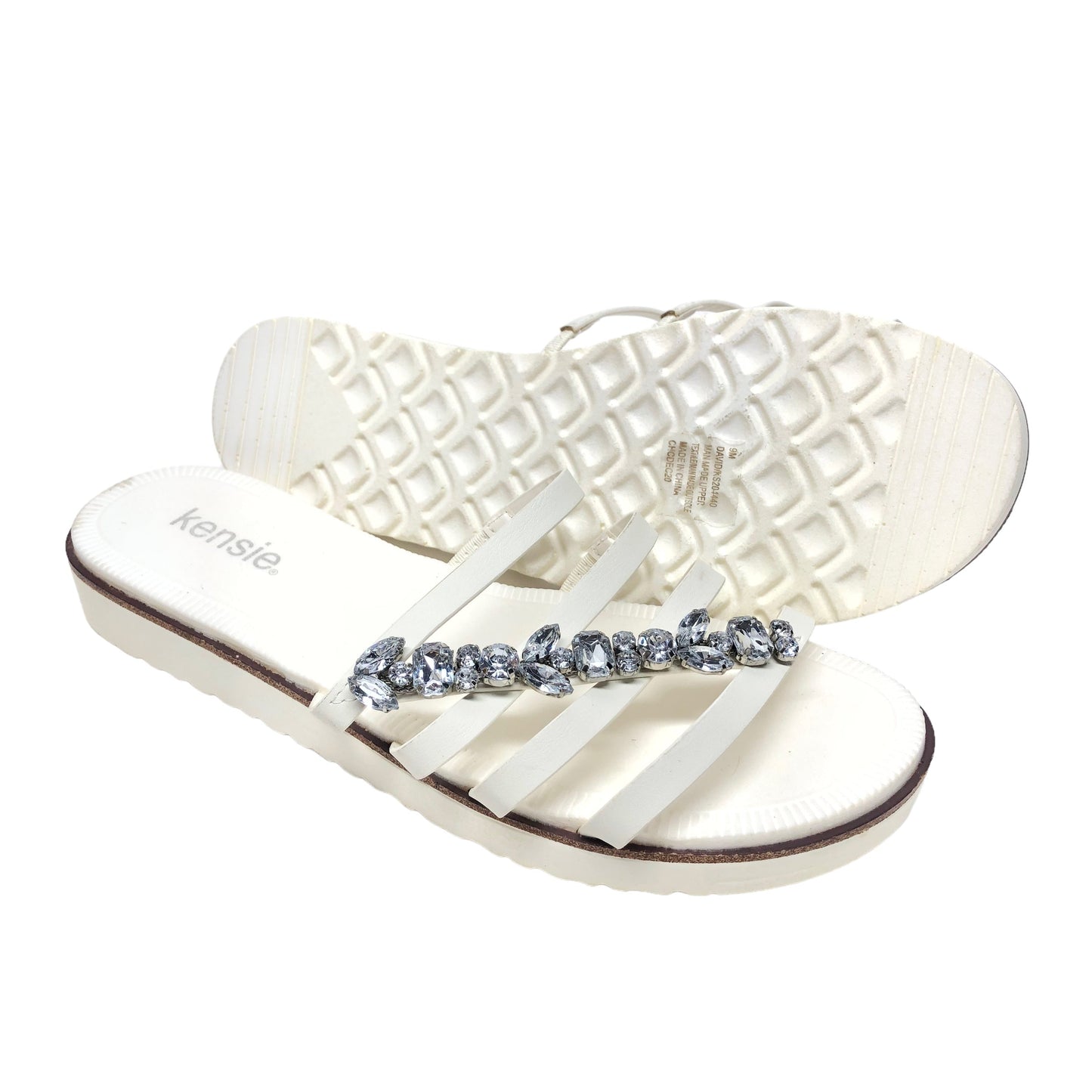 White Sandals Flats Kensie, Size 9