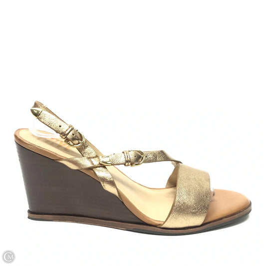 Sandals Designer By Frye In Gold, Size: 10