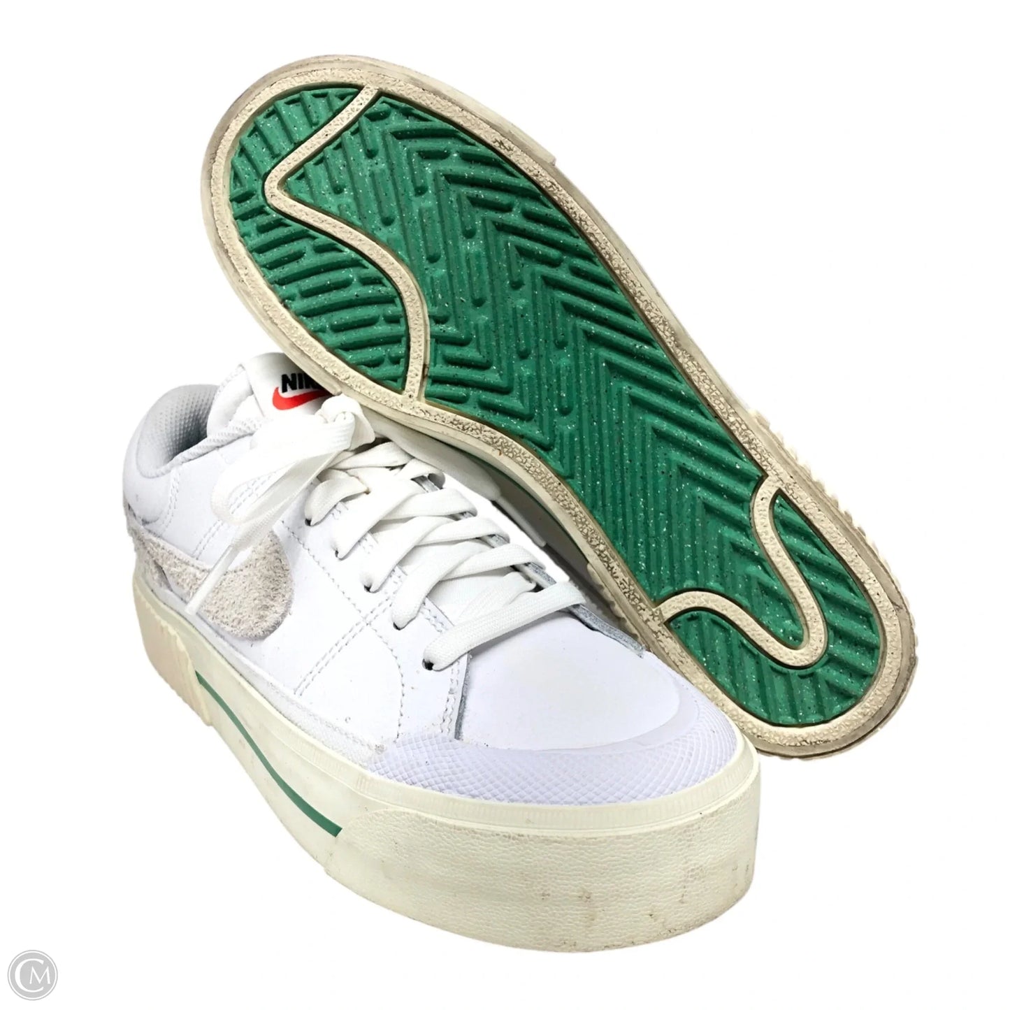 Shoes Sneakers By Nike In White, Size: 6.5