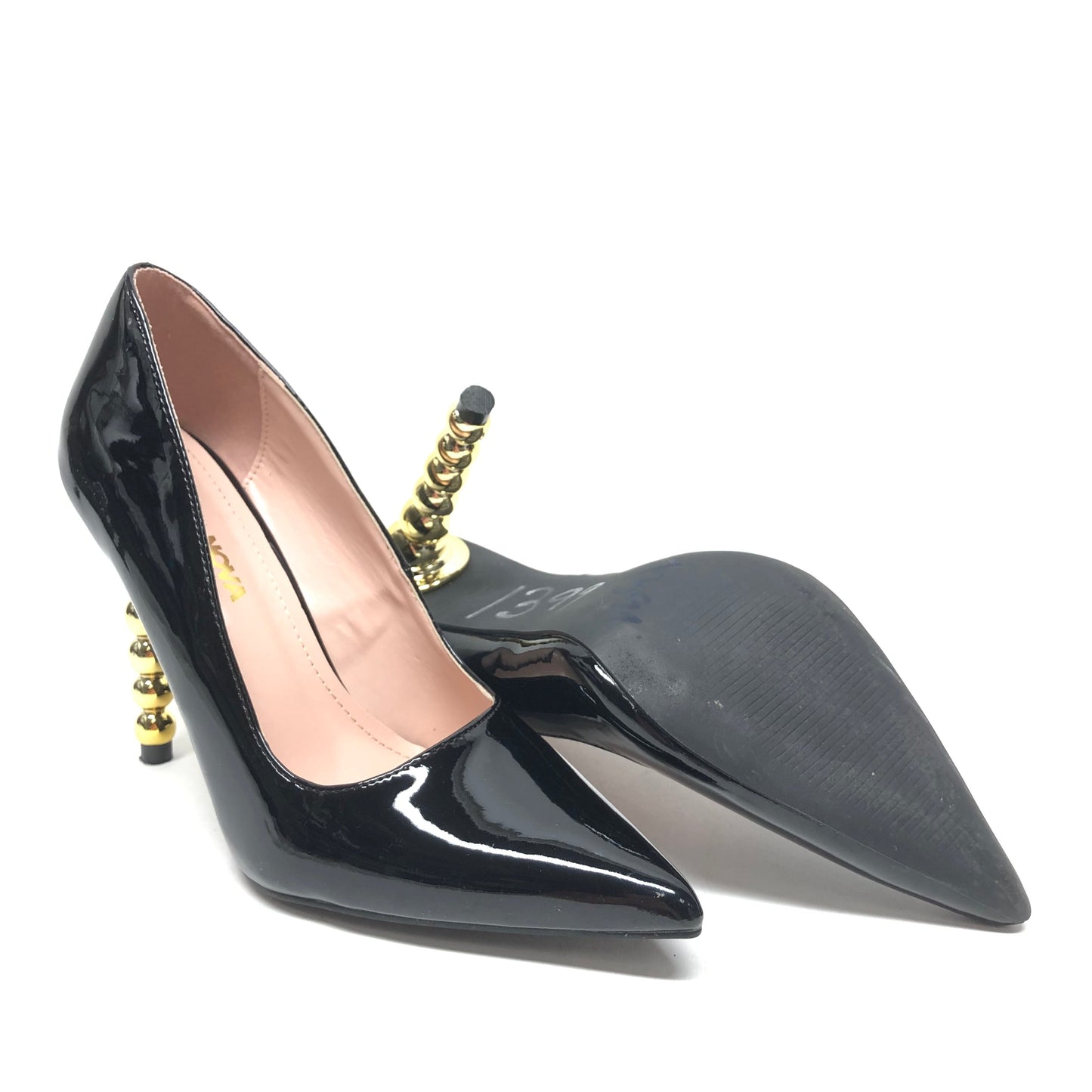 Black & Gold Shoes Heels Stiletto Fashion Nova, Size 8
