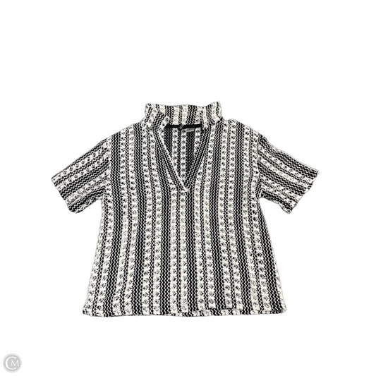 Top Short Sleeve By Divided In Black & White, Size: Xs