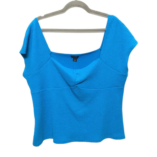 Top Short Sleeve By Halogen  Size: Xxl