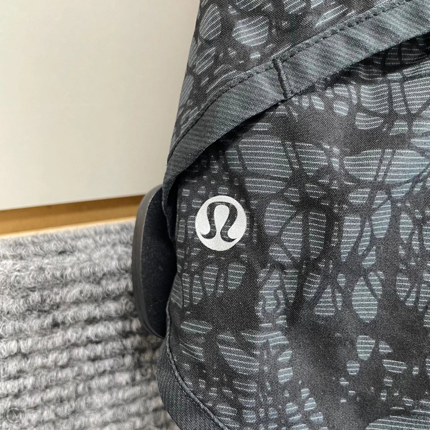 Athletic Shorts By Lululemon In Black, Size: 6