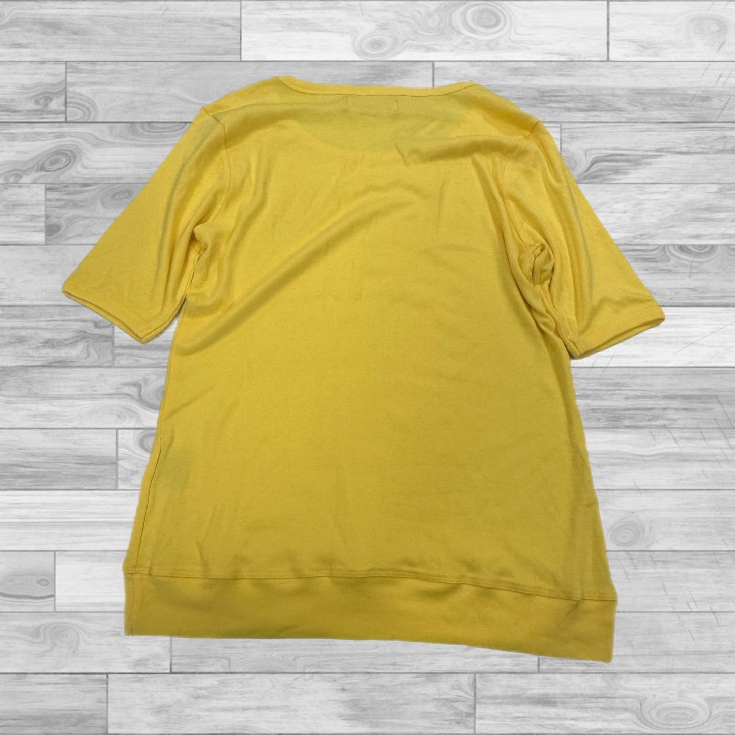 Top Short Sleeve By Philosophy In Yellow, Size: Lp