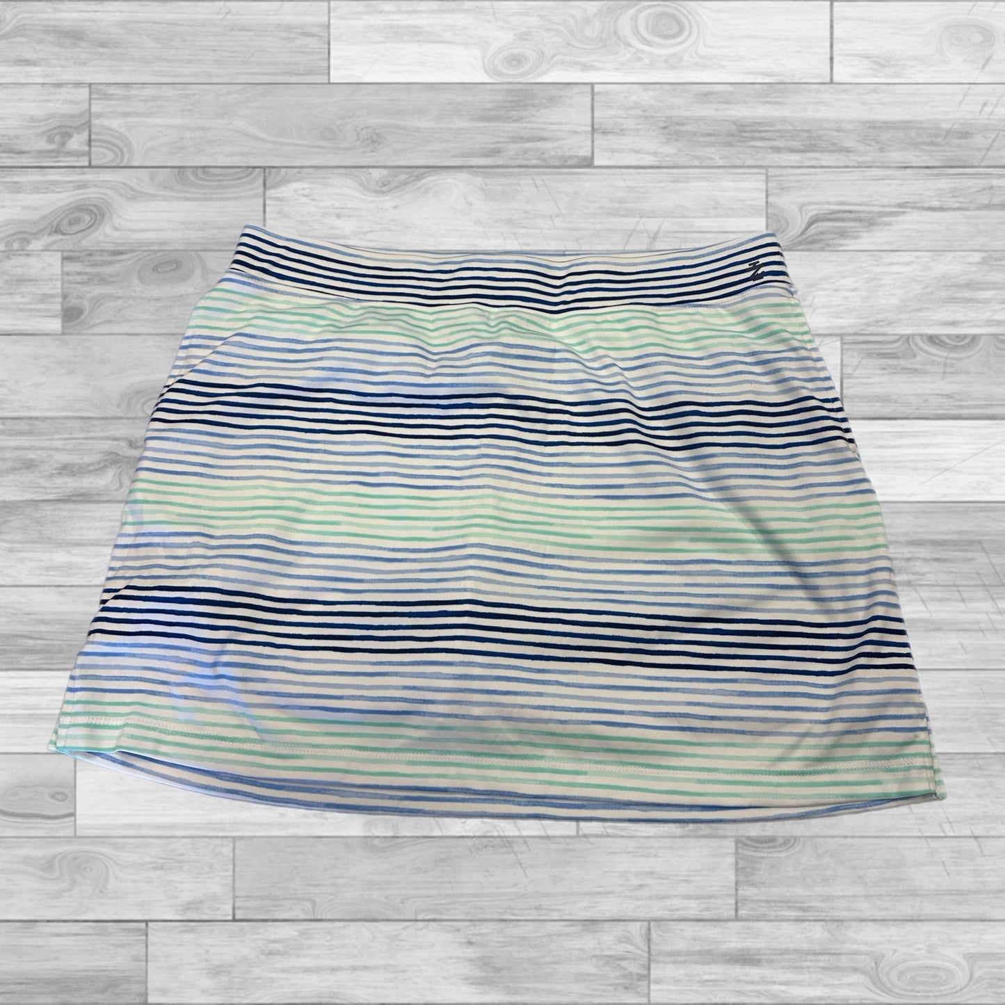 Athletic Skort By Izod In Striped Pattern, Size: L