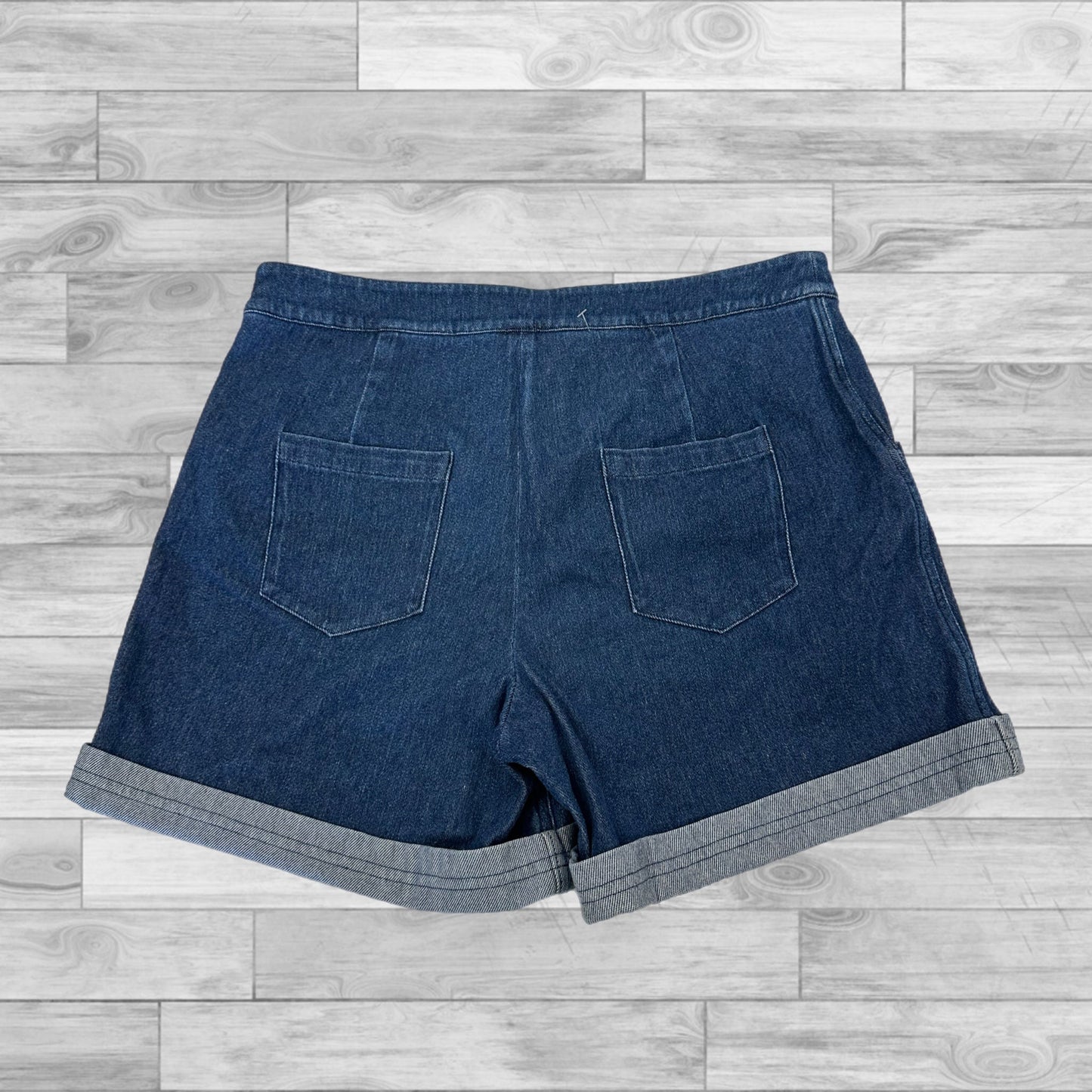 Shorts By Lysse  Size: 0