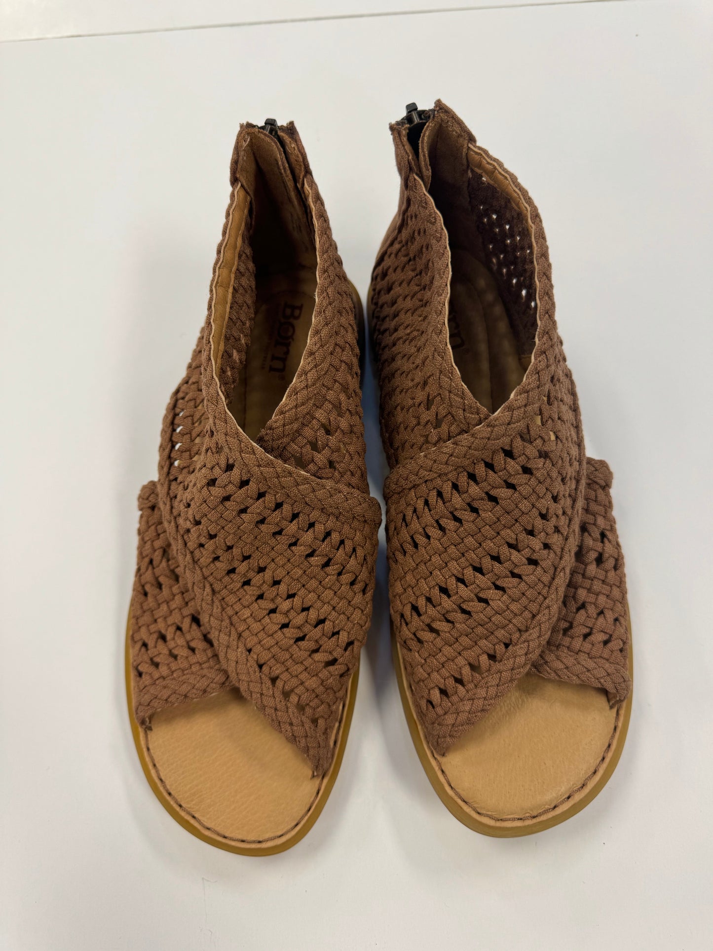 Brown Shoes Flats Born, Size 7