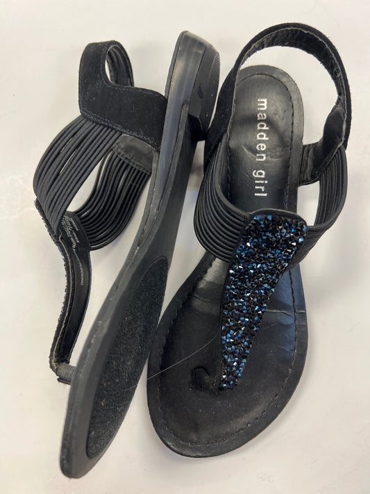 Black Sandals Flats Madden Girl, Size 6