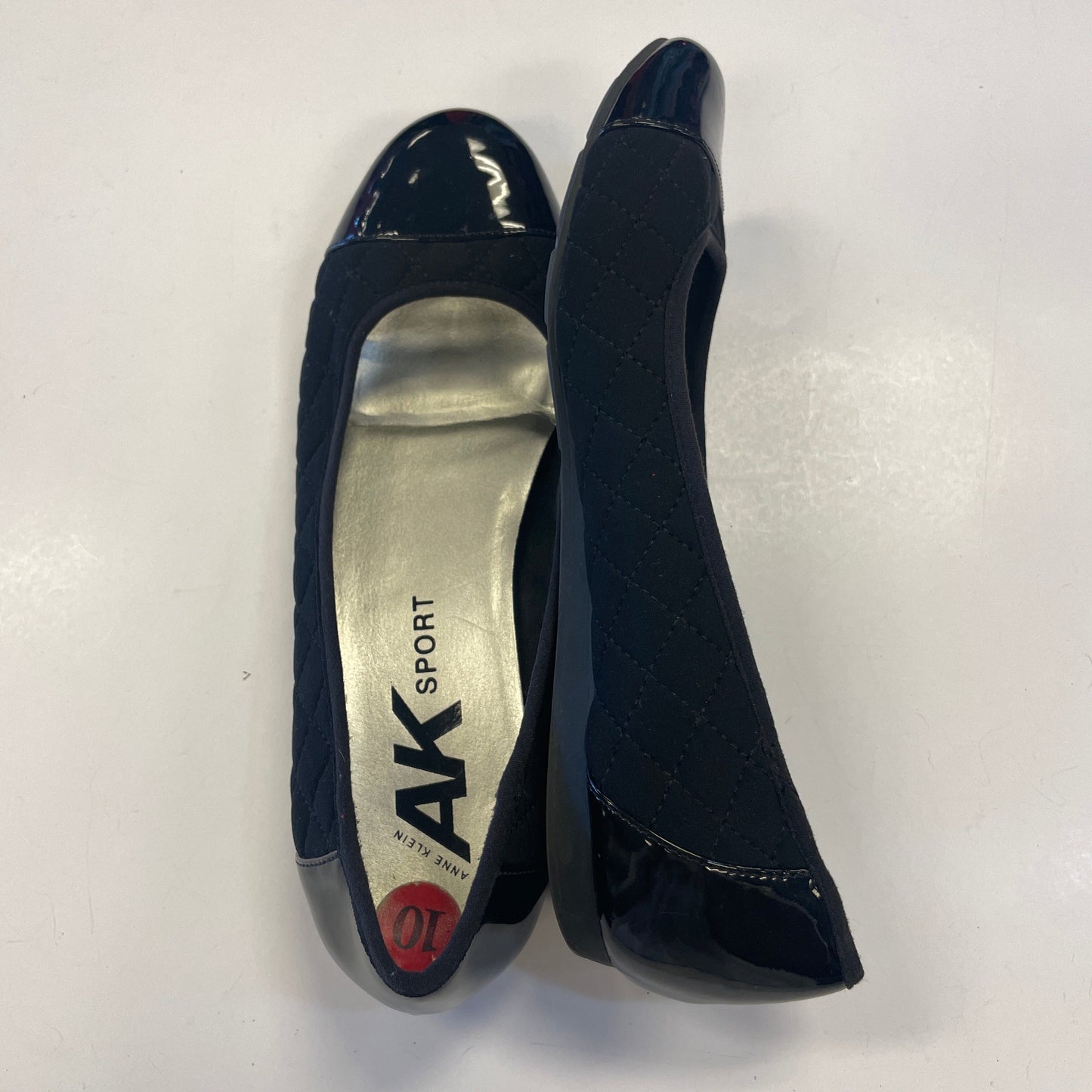 Shoes Flats By Anne Klein In Black, Size: 9.5