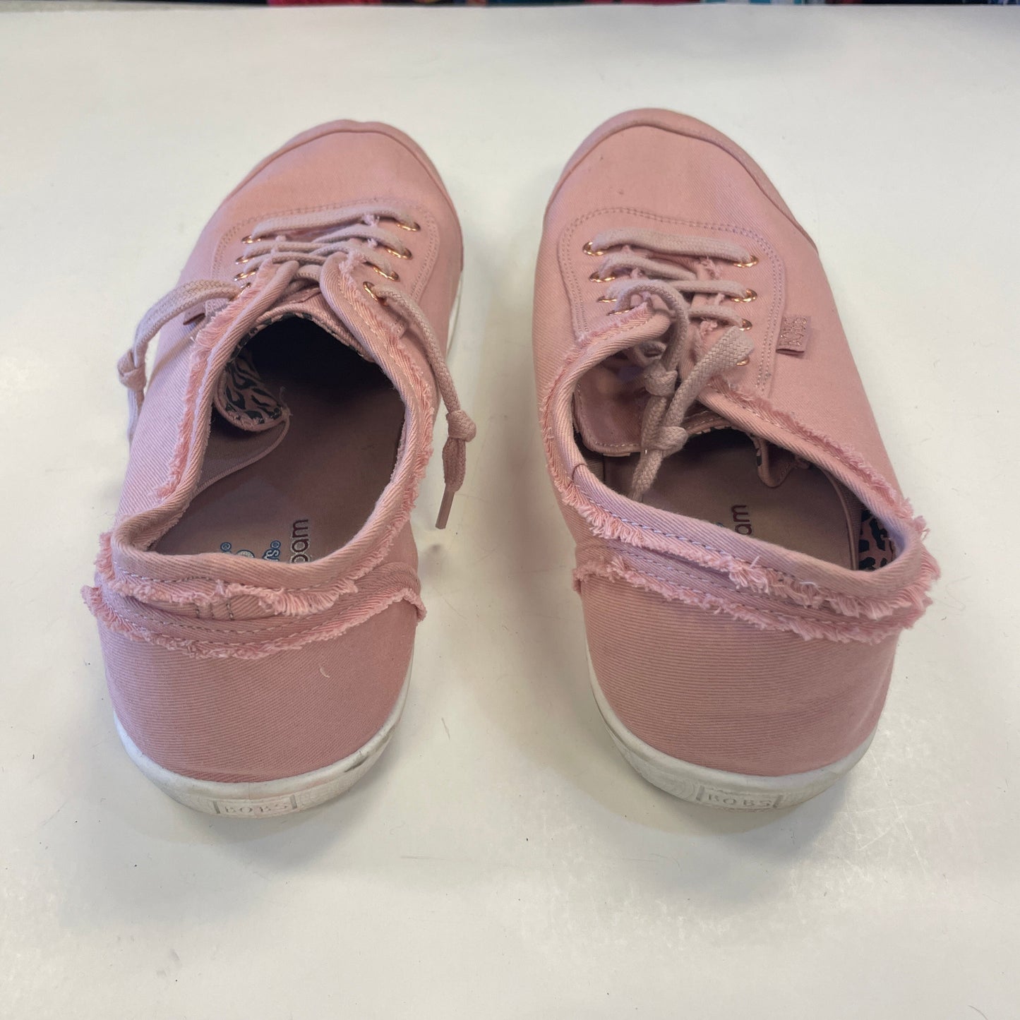 Shoes Sneakers By Bobs In Pink, Size: 9.5