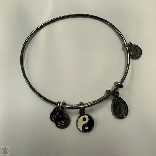 Bracelet Charm By Alex And Ani