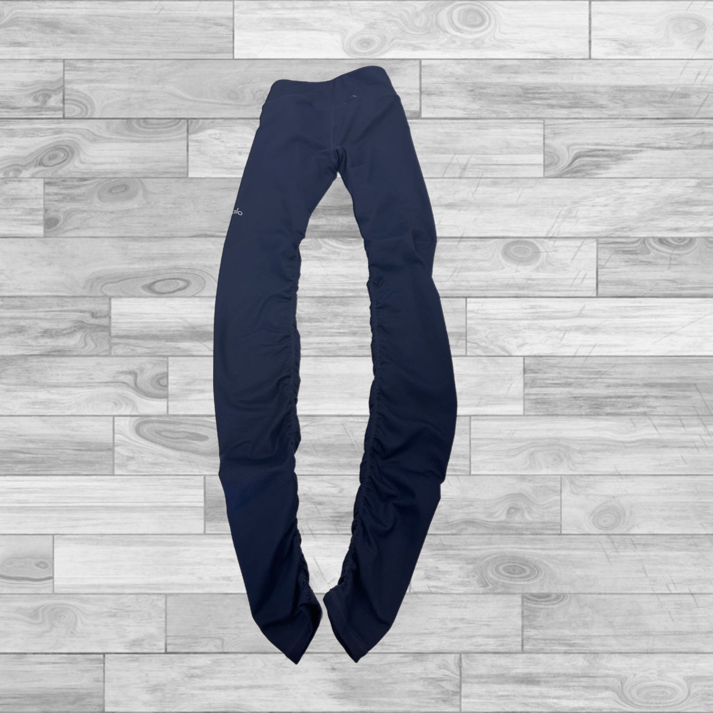 Athletic Leggings By Alo In Navy, Size: Xs