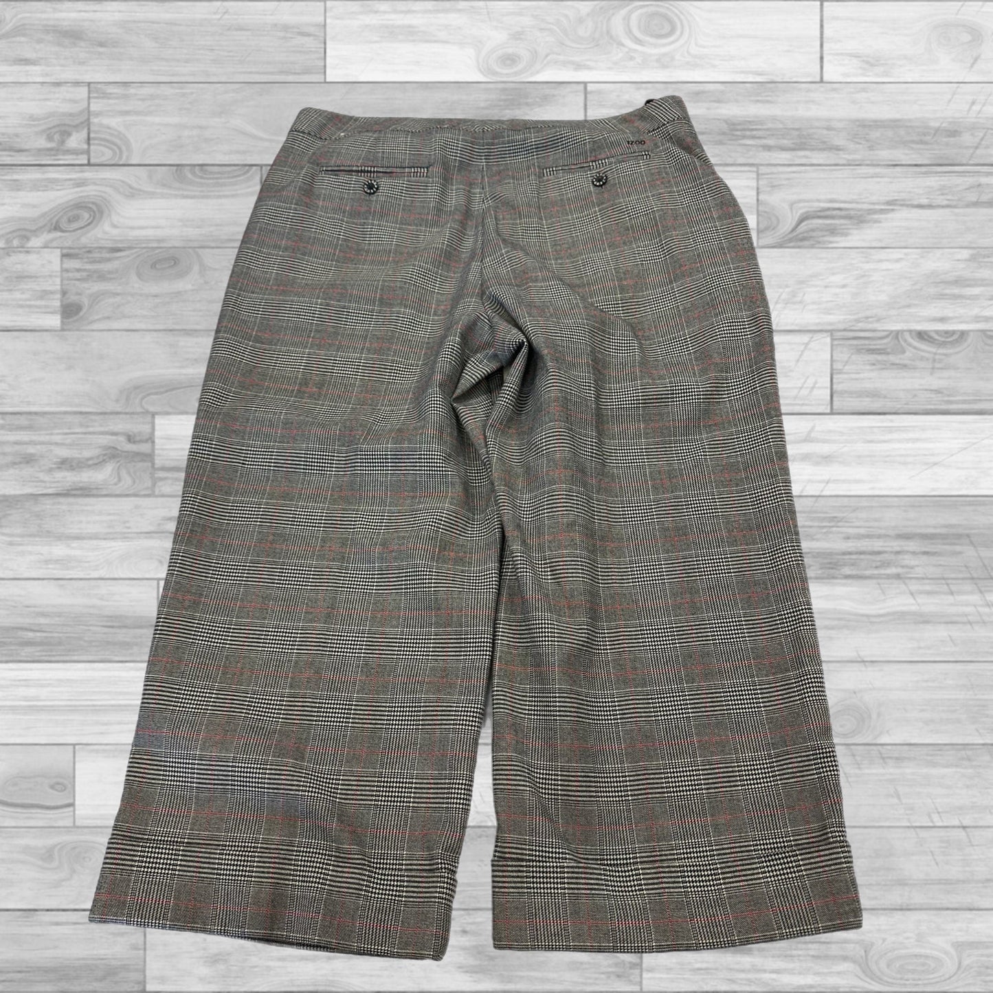 Capris By Izod In Plaid, Size: 12