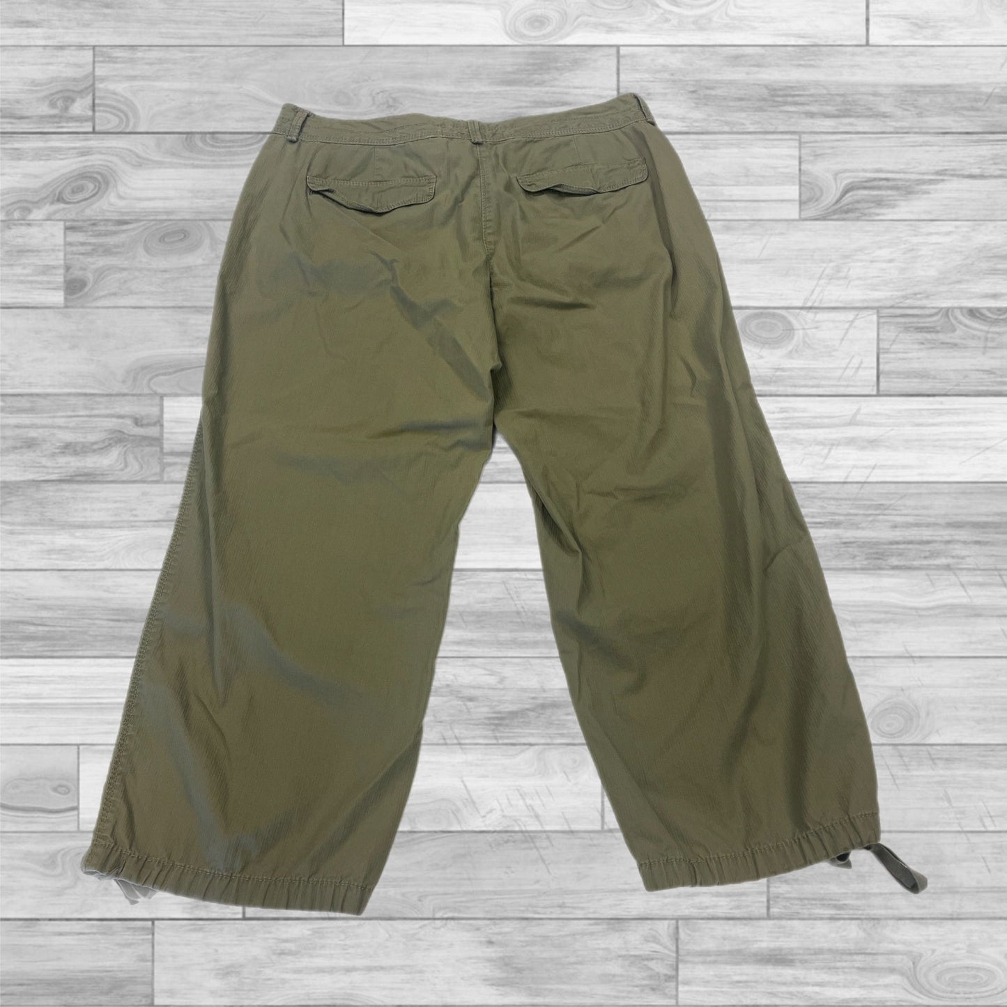 Capris By Loft In Green, Size: 4