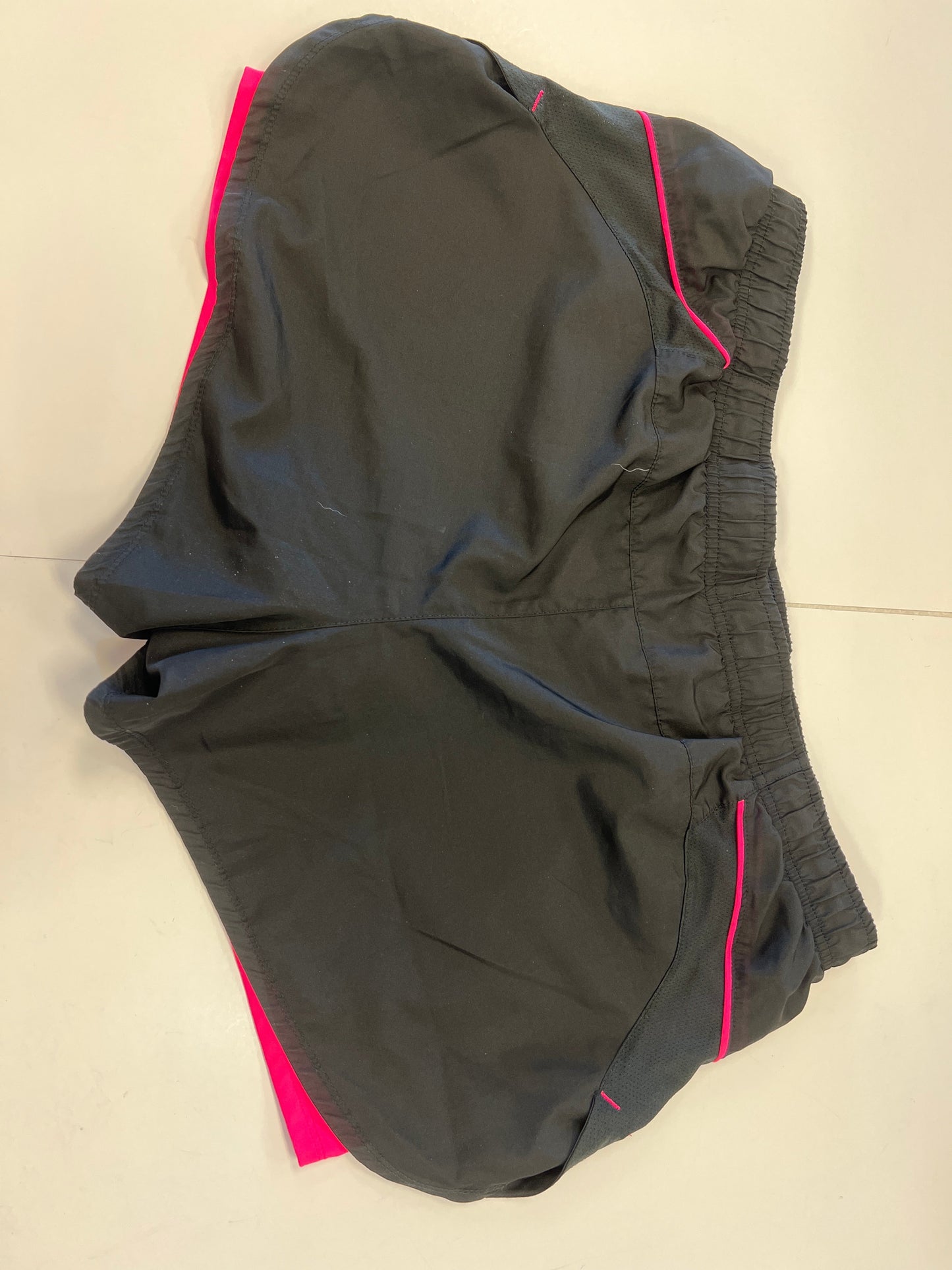 Athletic Shorts By Clothes Mentor  Size: Xl