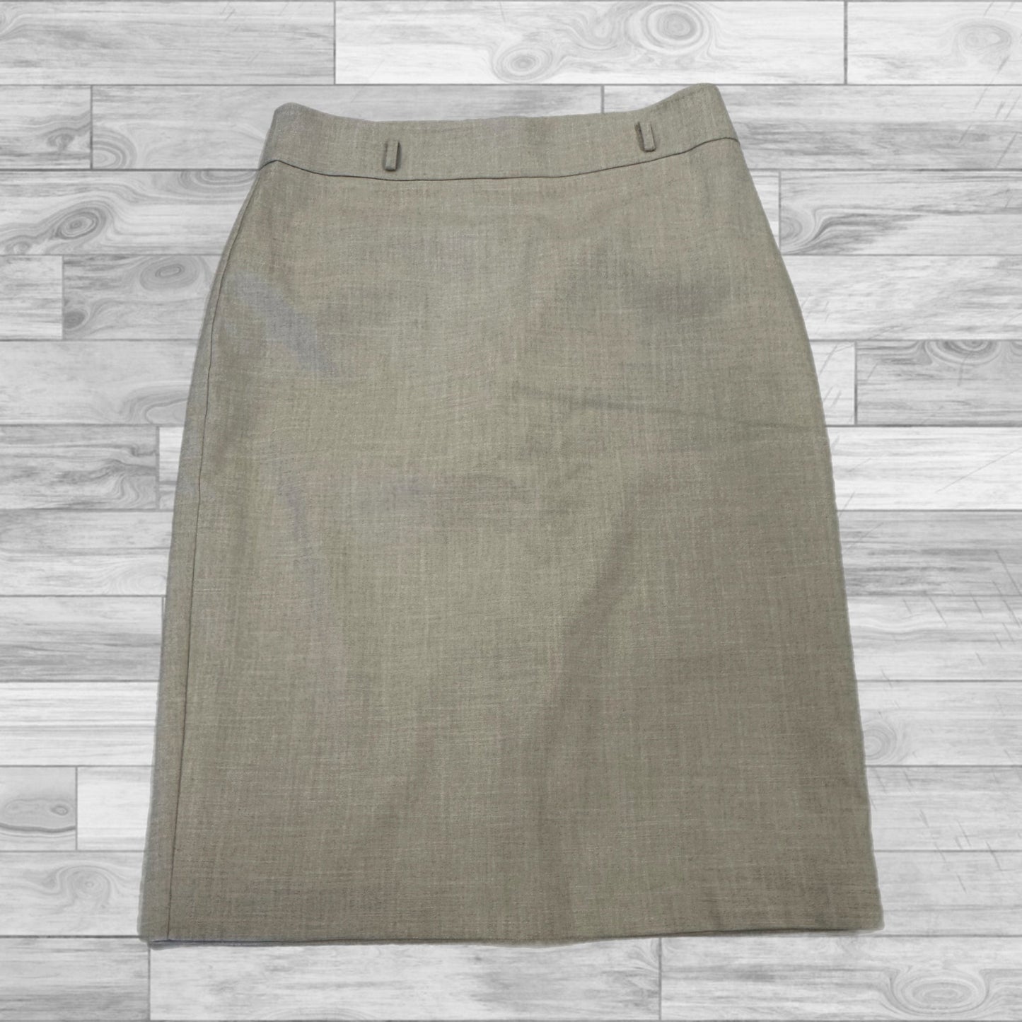 Skirt Mini & Short By Ann Taylor In Beige, Size: 6