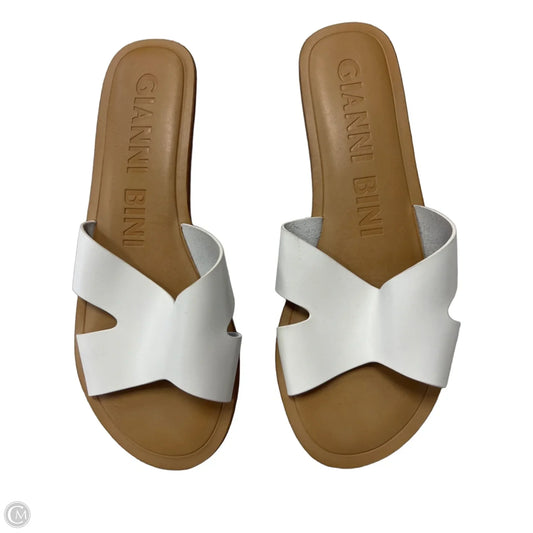 Sandals Flats By Gianni Bini In White, Size: 7