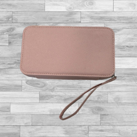 Clutch By Clothes Mentor, Size: Small