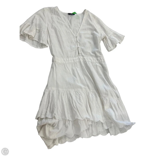 Dress Casual Short By Express In White, Size: S