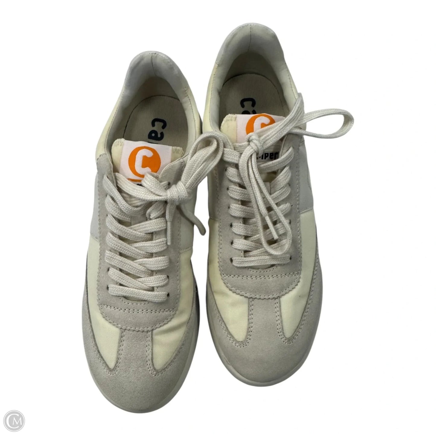 Shoes Sneakers By Clothes Mentor In Beige, Size: 7.5