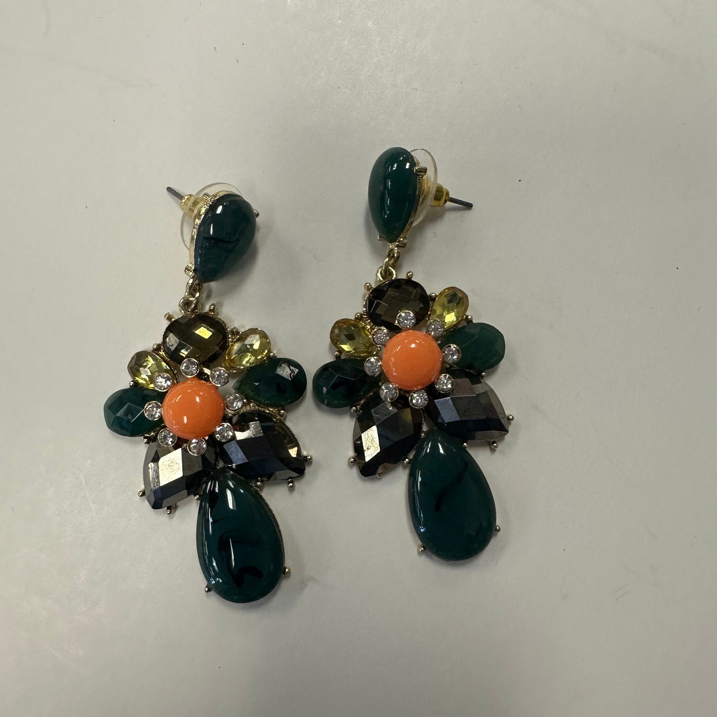 Earrings Dangle/drop By Clothes Mentor