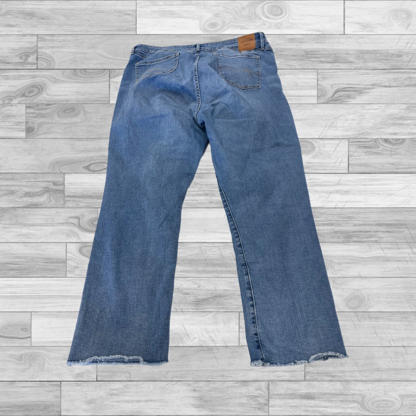 Jeans Straight By Levis In Blue Denim, Size: 18