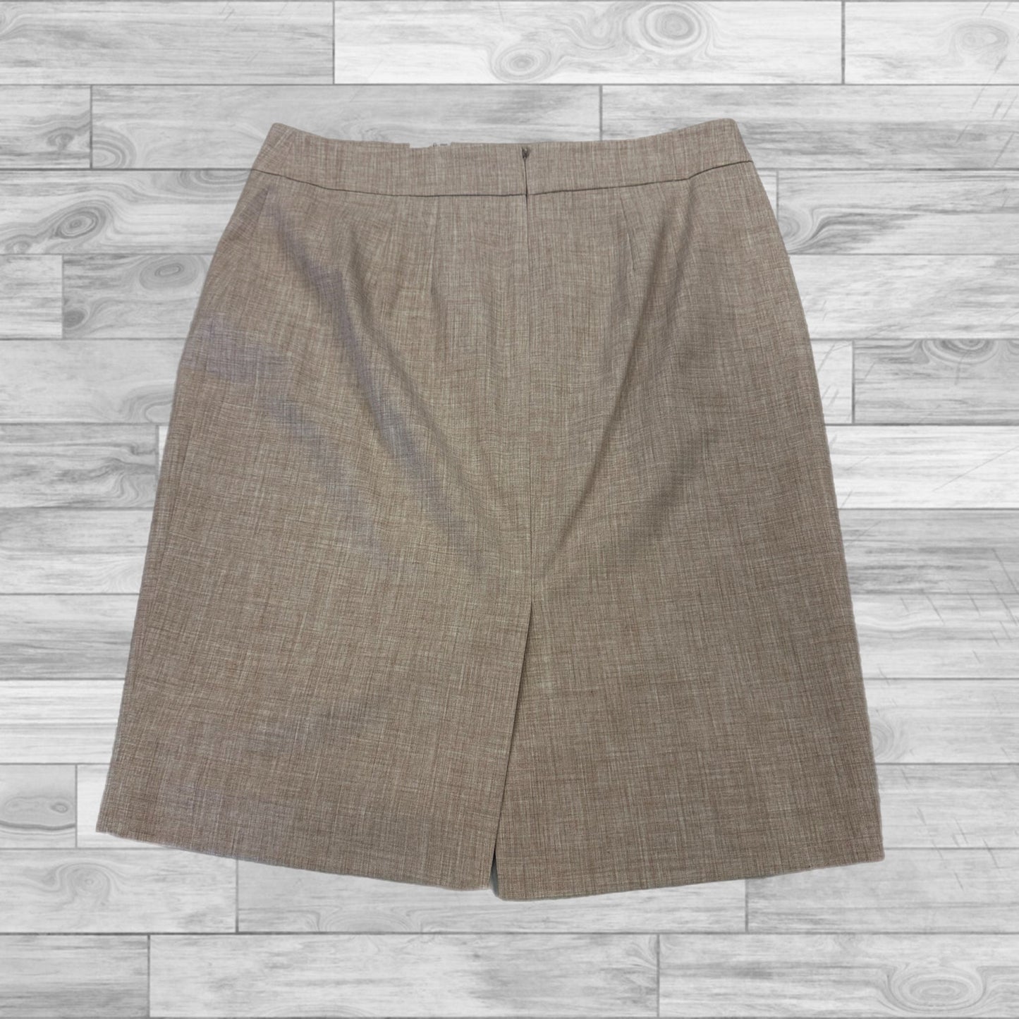 Skirt Mini & Short By Ann Taylor In Tan, Size: 6