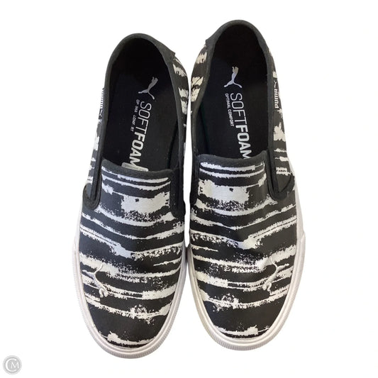 Shoes Sneakers By Puma In Black & White, Size: 7