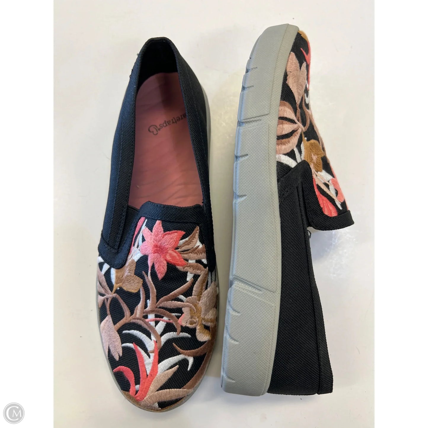 Shoes Flats By Bare Traps In Floral Print, Size: 6