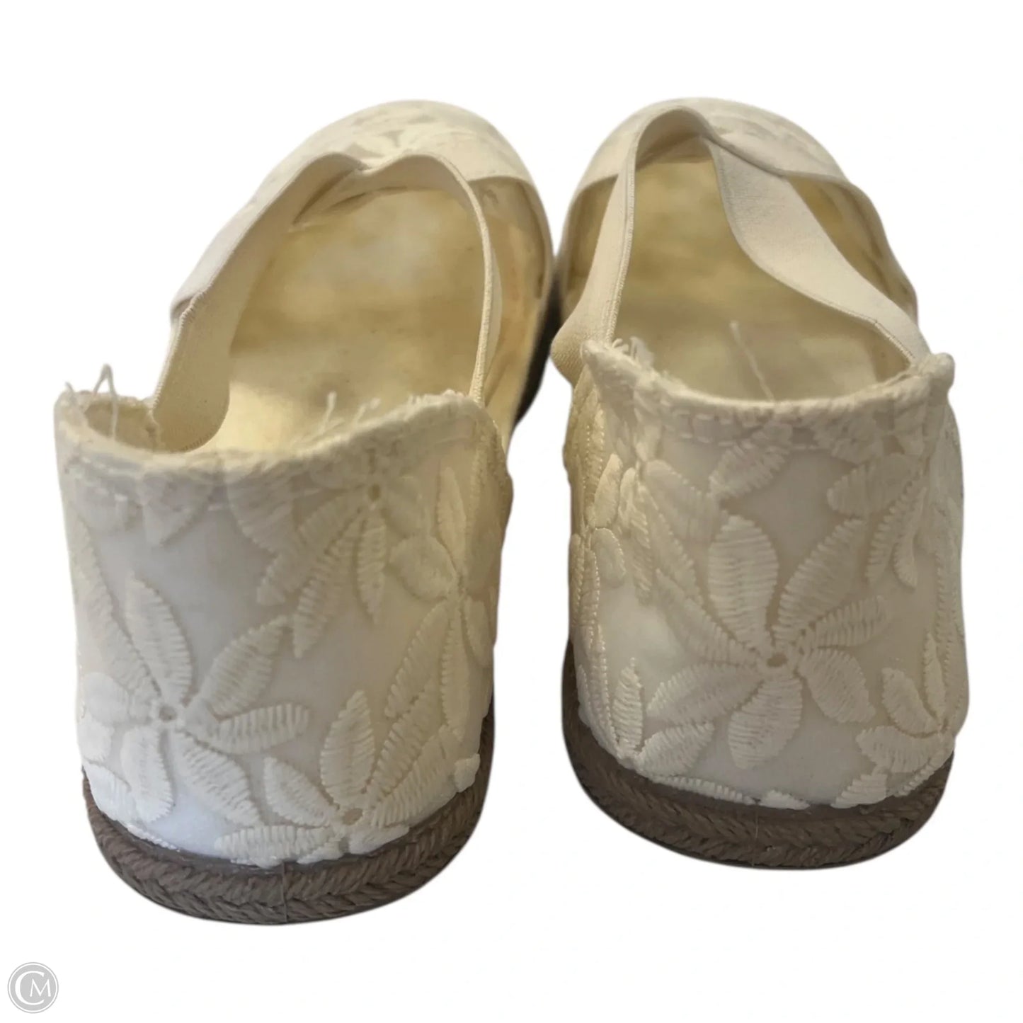 Shoes Flats By Cmc In White, Size: 6